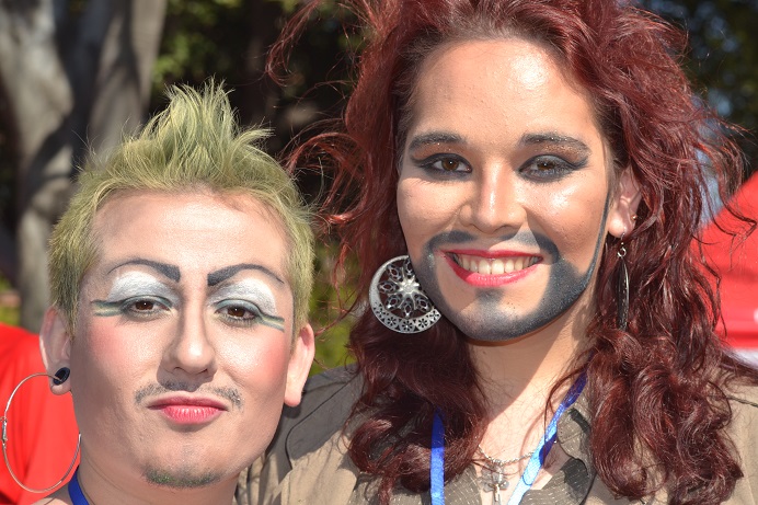 Damian San Martín y Magdalena Fabbri, activistas de OTD Chile.