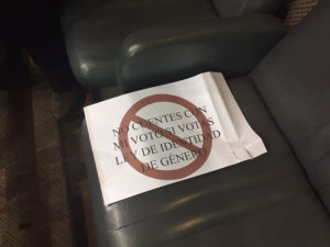 Chantaje puro y duro en contra de los derechos humanos y la democracia.