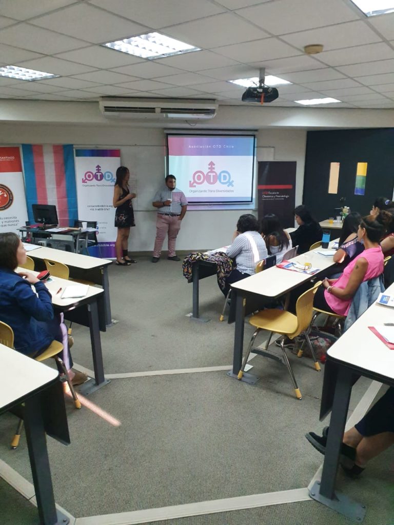 OTD Chile capacita a matronas y matrones